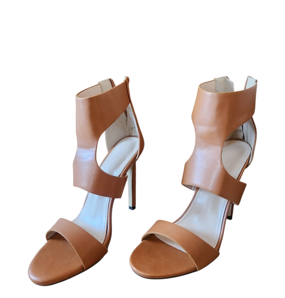 NWOT Sexy Women Heels Size 39 8.5